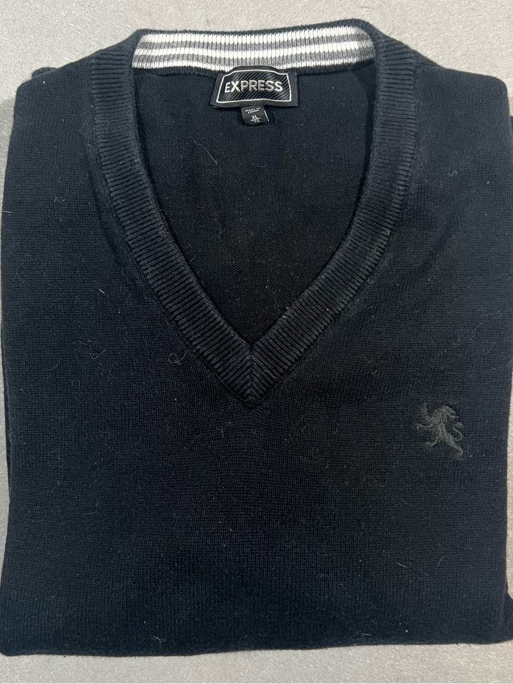 Express V‑Neck Knit Pullover Sweater – Black – Long Sleeve – Size XL